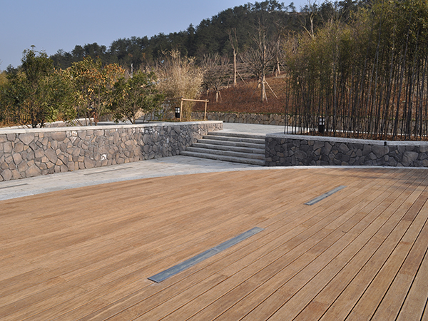 北京重竹地板厂家分享户外竹木铺装步骤，看